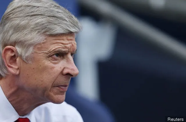 Arsenalin manageri Arsene Wenger' title='Tänä päivänä 2001: Sol Campbell liittyy Arsenaliin