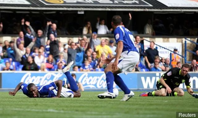 イプスウィッチ' title='写真：エイダン・ホワイトの25歳の誕生日を祝う元スター選手の写真で見るリーズでのキャリア