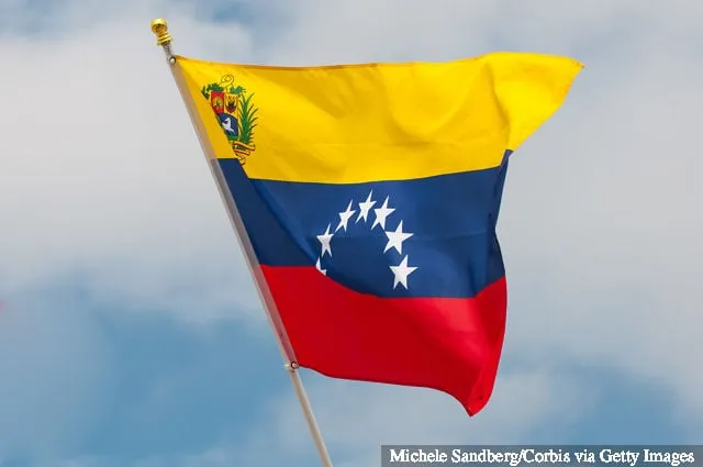 スコット知事 ロペス・カンテラ副知事' title='サッカーが最も人気のない国のベスト代表チーム 7