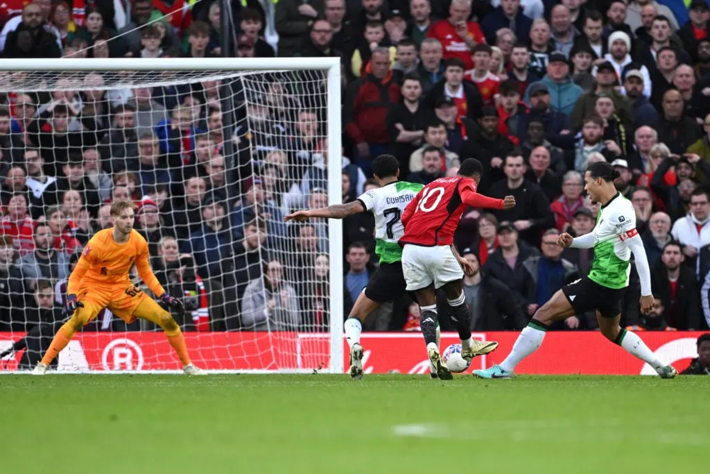 Lee Dixon war vom 25-jährigen Liverpool-Spieler gegen Manchester United im FA Cup nicht beeindruckt