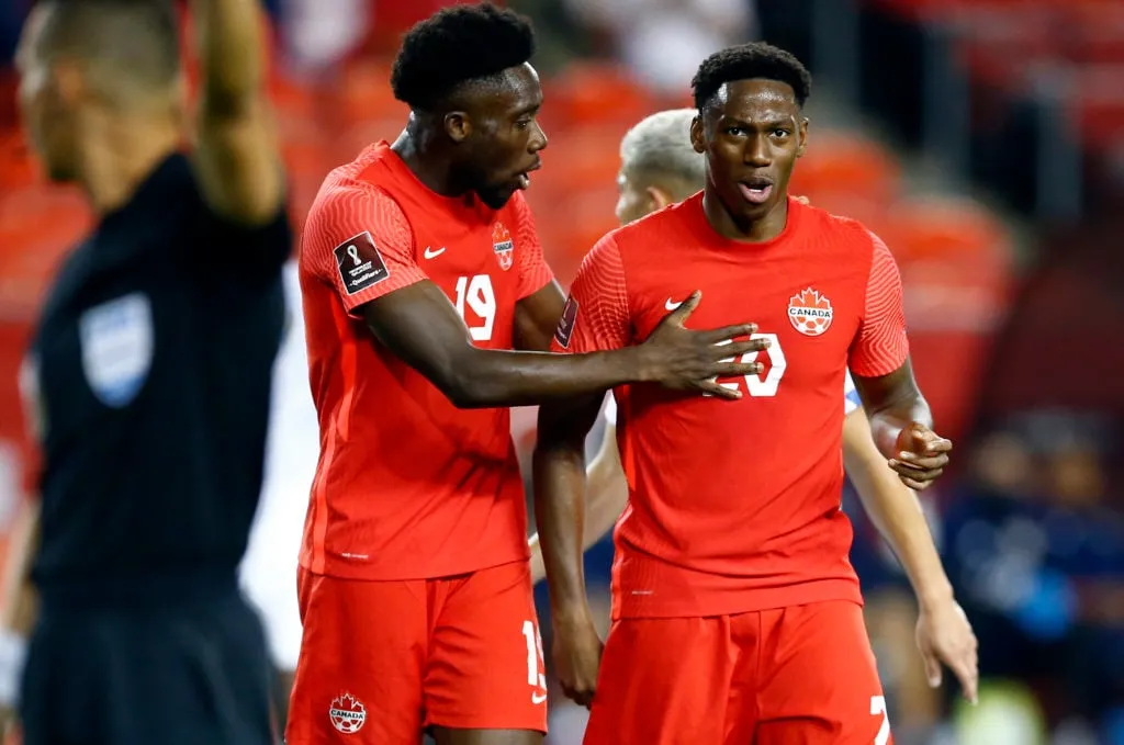 알폰소 데이비스 부상 업데이트: 스타는 겁에 질려 월드컵을 놓치지 않을 것이다