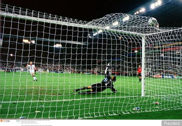 Tänä päivänä vuonna 1998: Englanti kohtaa sydänsuruja tapahtumarikkaassa Argentiinan yhteenotossa