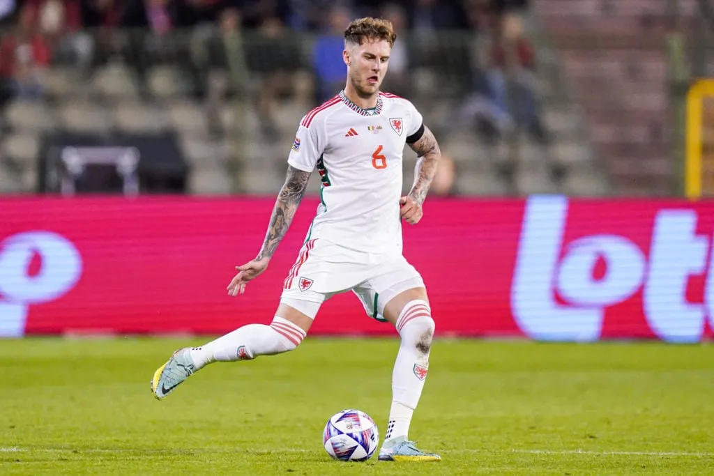 Die Medien der Nation geben dem ausgeliehenen Tottenham-Mann eine Bewertung von 4,5/10 für den Einsatz in der Europa League