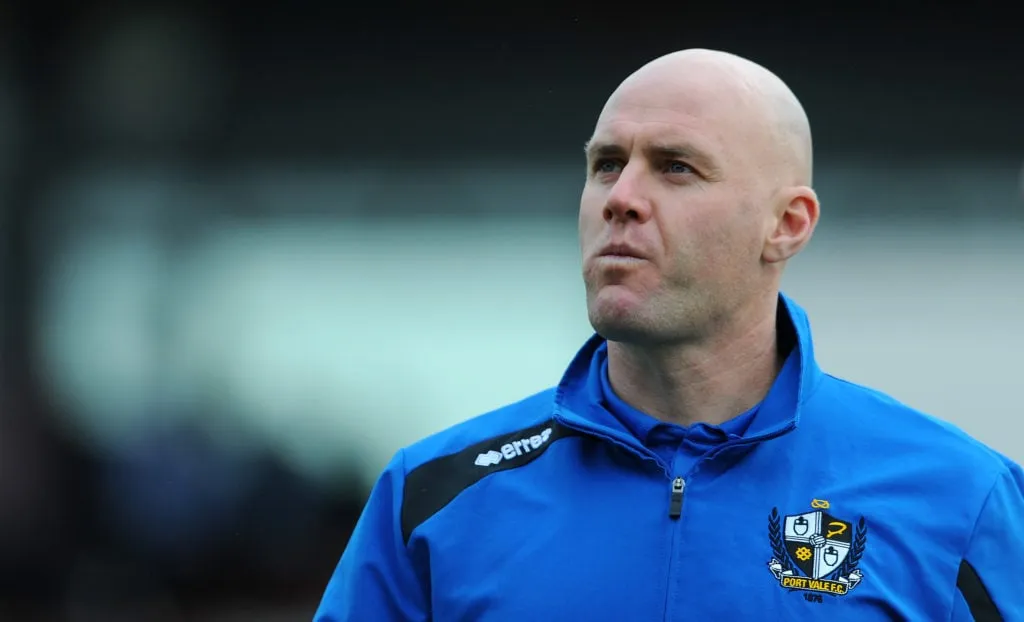 Exeter City - Port Vale - Segunda ronda de la Copa FA de los Emiratos' title='¿Quién es el técnico de Gales, Rob Page? Todo lo que necesitas saber
