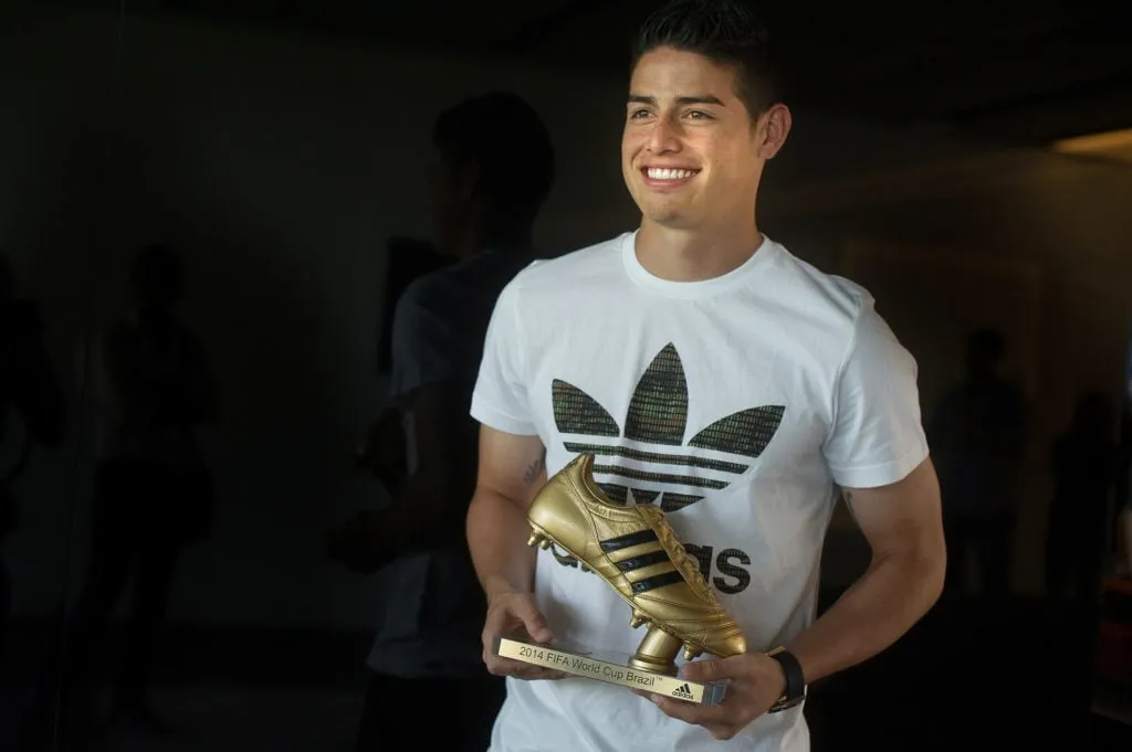 James Rodriguez - adidas Shoot' title='L'icône de Tottenham, 32 ans, cible de Newcastle : les cinq derniers vainqueurs du Soulier d'Or de la Coupe du Monde