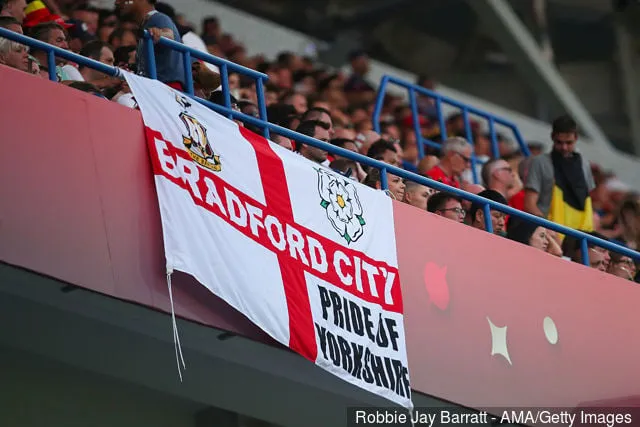 Vista generale di un tifoso inglese' title='I fan di Bradford City su Twitter suggeriscono che il processista dei Rangers Thomas Isherwood sta fallendo