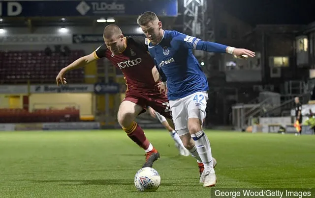 I fan di Bradford City su Twitter suggeriscono che il processista dei Rangers Thomas Isherwood sta fallendo