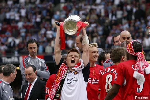 리버풀' title='존 아르네 리세(John Arne Riise)가 축구계에서 은퇴합니다: 사진으로 보는 리버풀 최고의 순간 9가지