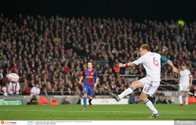 존 아르네 리세 - 리버풀이 1-2로 골을 넣었습니다.' title='존 아르네 리세(John Arne Riise)가 축구계에서 은퇴합니다: 사진으로 보는 리버풀 최고의 순간 9가지