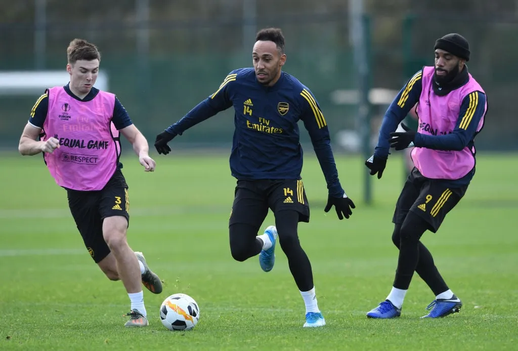 'Omgggg, ingen måte': Noen Arsenal-fans feirer 'massive nyheter' som kommer fra London Colney