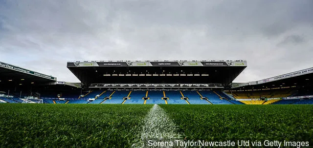 리즈 유나이티드 팬들은 U-23 우승 후 라이언 에드먼슨의 트위터 메시지에 응답했습니다.