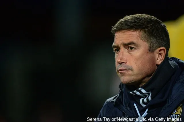 Los fanáticos de Leeds reaccionan cuando Harry Kewell es despedido por el condado de Notts