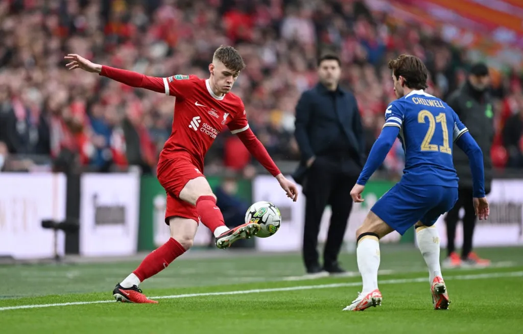 Chelsea tegen Liverpool - Carabao Cup-finale' title='Wie zijn de kinderen van Klopp? Maak kennis met het briljante stel dat Chelsea's miljardair-flessenbanen op Wembley heeft verijdeld