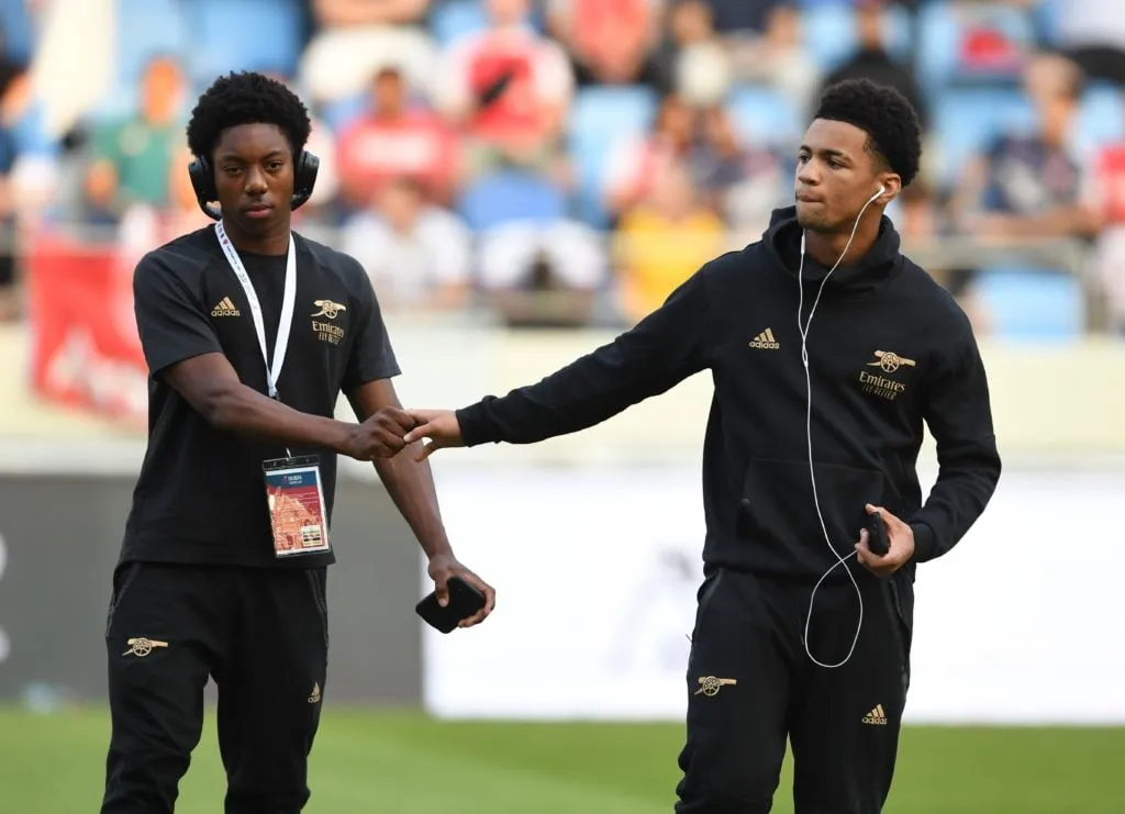 Arsenal-Milan: Supercoppa di Dubai' title='Chi è Myles Lewis-Skelly? Tutto quello che devi sapere sull'eccezionale prodigio sedicenne dell'Arsenal