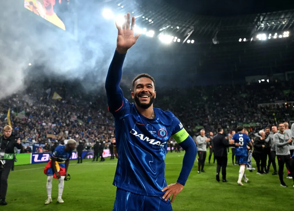 Real Betis Balompie v Chelsea FC - UEFA Conference League Final 2025' title='Sälj eller behåll beslut för varje Chelsea-spelare efter säsongen 2024/2025