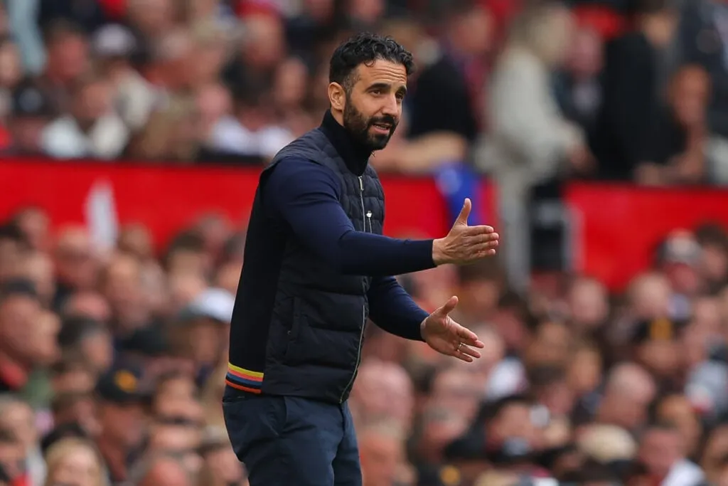 Vijf spelers Man United zouden moeten tekenen nu de transferperiode van de Premier League officieel geopend is