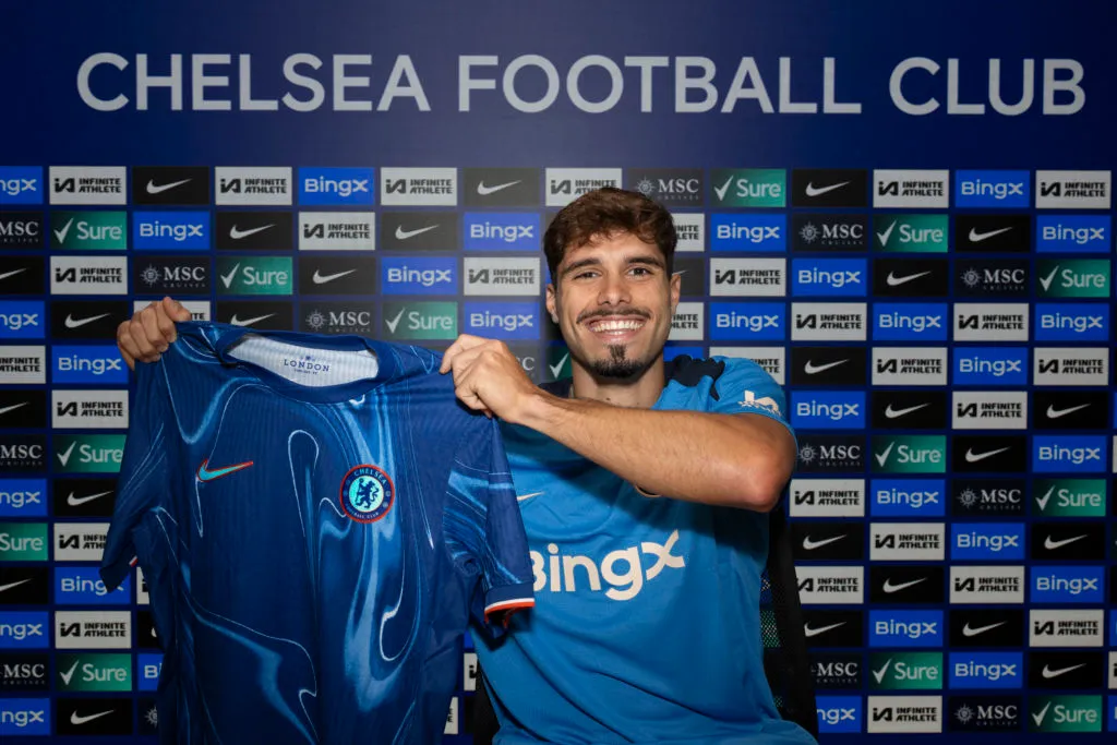 Il Chelsea svela il nuovo acquisto Pedro Neto' title='Pacchetto a sorpresa per pronostici della stagione 24/25 della Premier League, vincitori retrocessione, migliori e peggiori acquisti