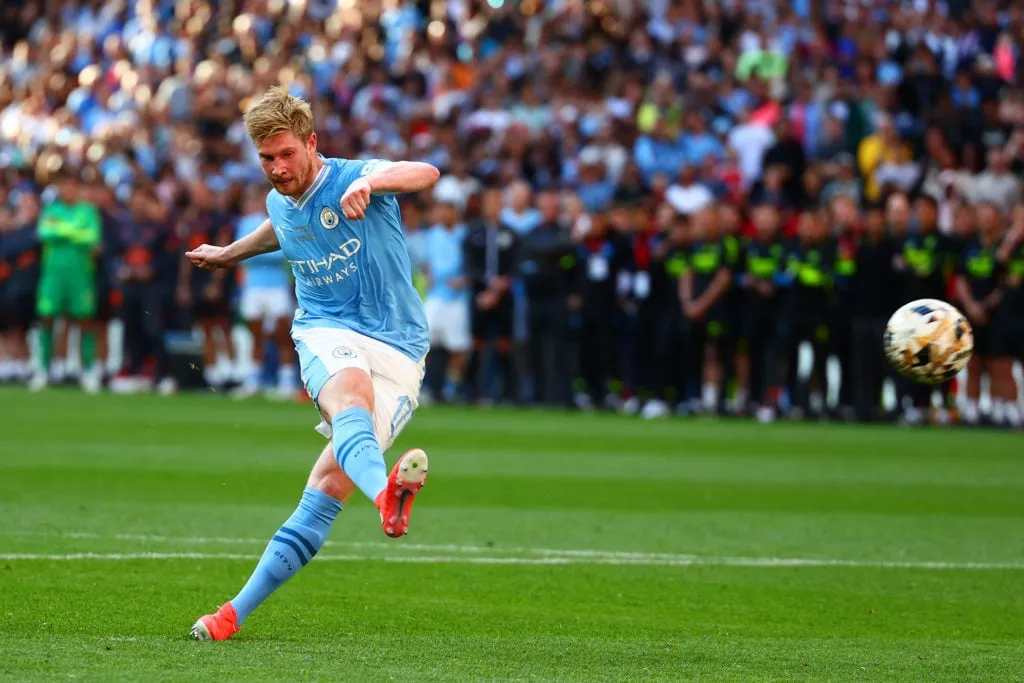 Manchester City-stjernen Kevin De Bruyne svarer på spørsmål om han kan bli med Liverpool