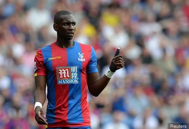 Kristallpalast' title='West Ham-Fans reagieren auf Twitter auf Spekulationen über Yannick Bolasie