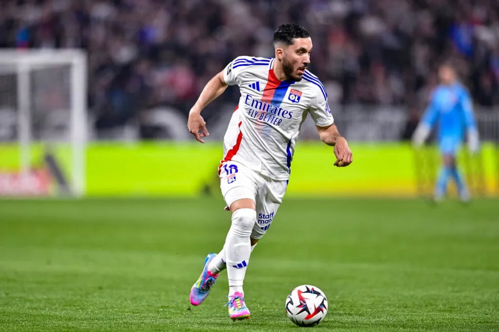 Tottenham précise clairement sa priorité de transfert après avoir enquêté sur un talent semblable à Eden Hazard