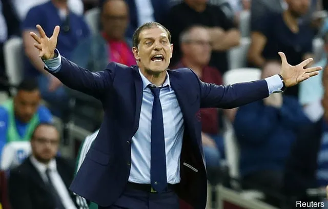 West Ham-manager Slaven Bilic tijdens de wedstrijd tegen Domzale' title='Doeldroogte voor West Ham-eigenaren: de 30 aanvallers getekend door Sullivan en Gold