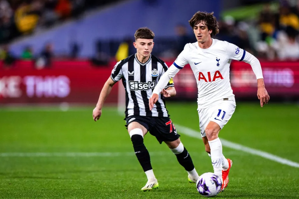 Pedro Porro reagisce mentre il 'mago' lascia nuovamente il Tottenham Hotspur in prestito