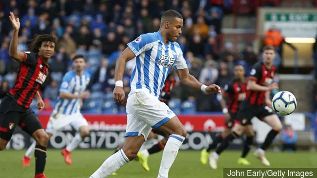 Mathias Zanka Jorgensen (Huddersfield Town) a Huddersfield Town és az AFC Bournemouth közötti Premier League-mérkőzésen John Smithnél' title='Jelentés: A Celtic szeretné leigazolni a Huddersfield Town játékosát, Mathias 'Zanka' Jorgensent
