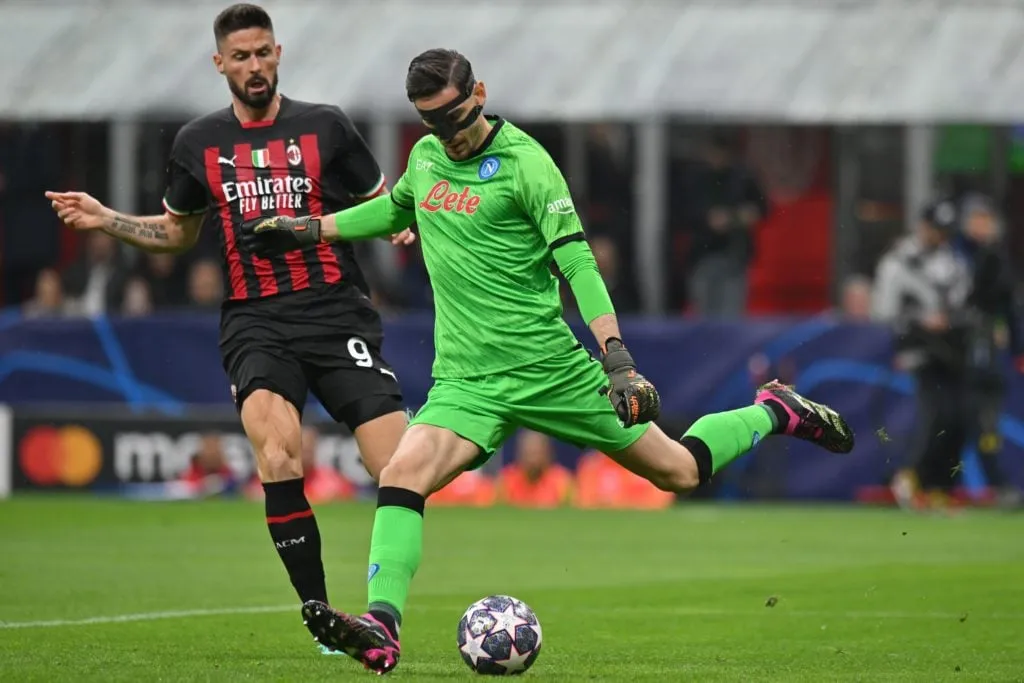 AC ミラン vs SSC ナポリ: 準々決勝ファーストレグ - UEFA チャンピオンズ リーグ' title='ナポリは今夏、アレックス・メレトをトッテナムに3000万ポンドで放出しないと警告