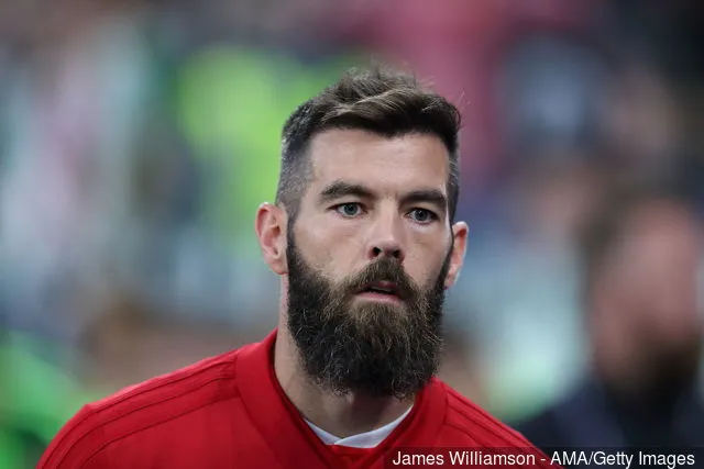 2018년 9월 6일 영국 카디프의 카디프 시티 스타디움에서 열린 웨일스와 아일랜드 간의 UEFA 네이션스 리그 B조 4차 경기 동안 웨일스의 조 레들리.' title='셀틱 팬들은 조 레들리의 복귀를 원하고 있습니다.