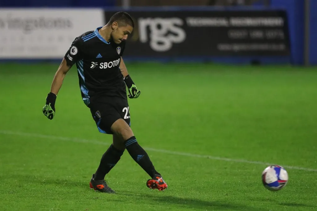 Barrow-Leeds United: Trofeo EFL' title='La forma “incredibile” di Elia Caprile dopo aver lasciato il Leeds potrebbe fargli guadagnare una grande mossa
