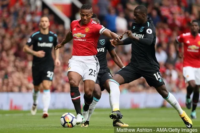 West Ham och Arsenal vill ha Antonio Valencia, säger hans agent