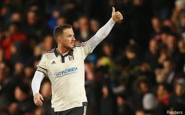 Ross McCormack festeggia dopo aver segnato il primo gol per il Fulham' title='Report: il Fulham è in trattative avanzate per ingaggiare David Button del Brentford
