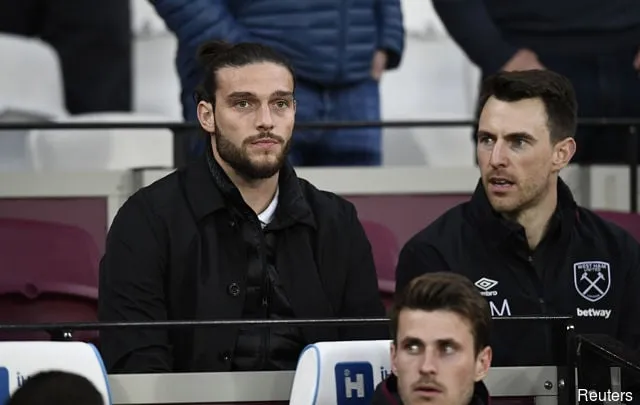 Todennäköisyys pienenee West Ham Unitedin Andy Carrollin palaamiselle Newcastle Unitediin