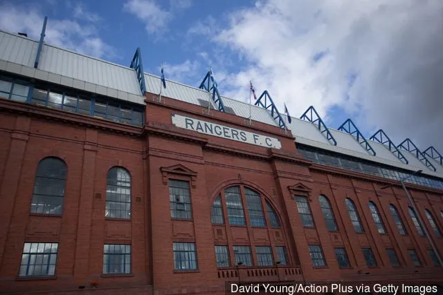 A Rangers-rajongók üzennek Kai Kennedynek az Ibrox kilépési beszélgetése miatt