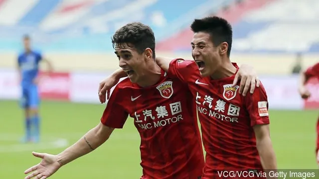 oscar' title='Les Wolves cibleraient Wu Lei, surnommé « Maradona chinois » par son coéquipier de Shanghai, Oscar