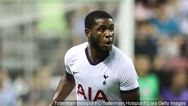 Заўзятары Тотэнхэма сцвярджаюць, што Джафет Танганга лепшы за Уільяма Салібу з Арсенала