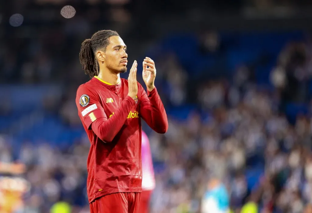 AS 로마 수비수 크리스 스몰링, 에버턴과 웨스트햄이 자유 이적을 목표로 하는 레알 소시에다드와의 UEFA 유로파리그 16강전' title='이탈리아 언론은 크리스 스몰링을 에버턴 웨스트햄이 로마 스타의 이적을 목표로 삼고 있다고 칭찬했습니다.