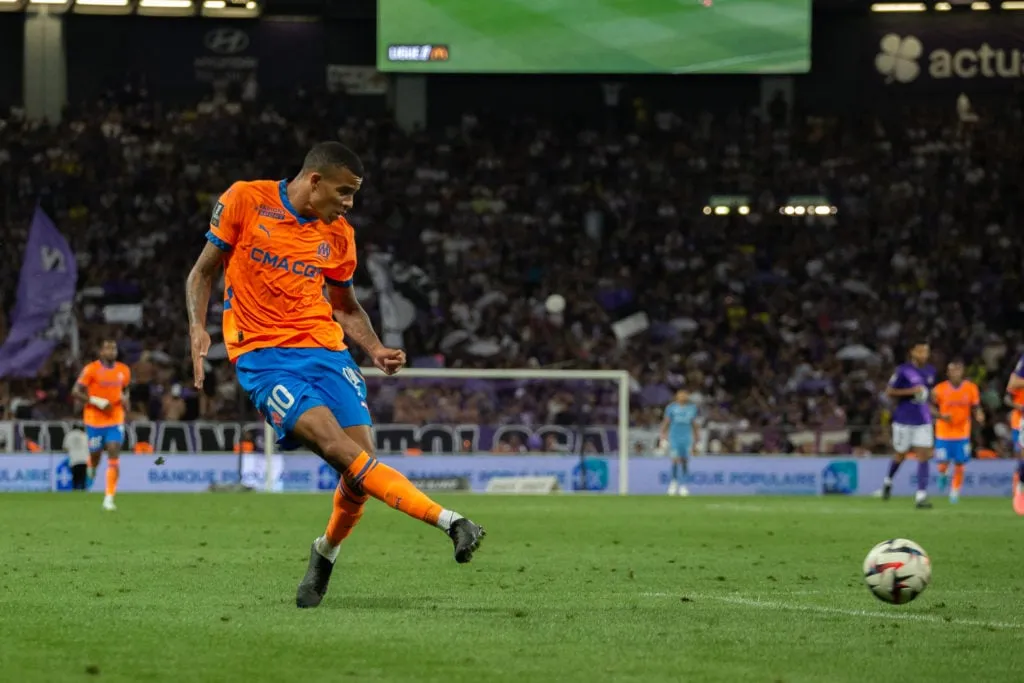 Манчэстэр Юнайтэд праяўляе пільную цікавасць да таго, як мадрыдскі 'Рэал' акружае Мэйсана Грынвуда