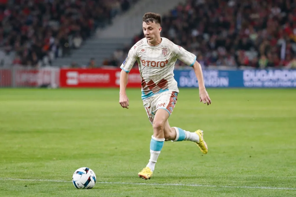 Ліль - Манака - Ліга 1 Uber Eats' title='Алекс Глеб заклікае зорку за 26 мільёнаў фунтаў перайсці ў «Арсенал», бо футбол Артэты «яму падыходзіць»