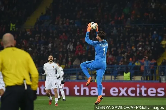 Roma' title='Alisson Becker rompe el silencio sobre el posible cambio del Liverpool y quiere una decisión antes del Mundial