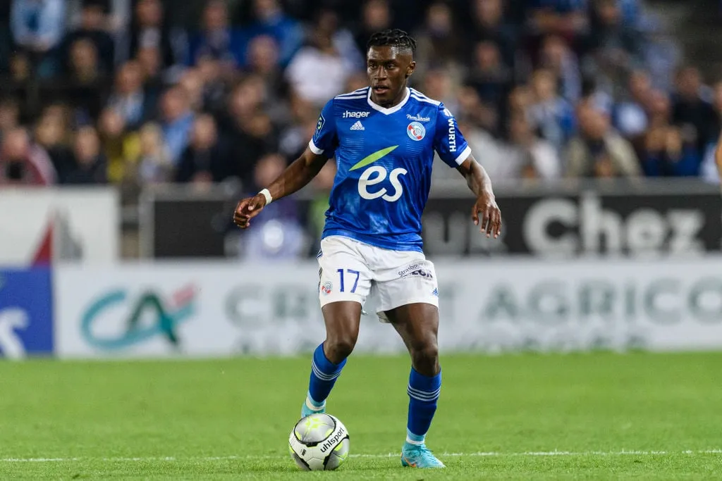 РК Страсбург - Пары Сен-Жэрмен - Ліга 1 Uber Eats' title=''Ваўкі' пагадзіліся падпісаць кантракт з чалавекам за 14 мільёнаў фунтаў стэрлінгаў, які з'яўляецца адным з найлепшых паўабаронцаў у Еўропе