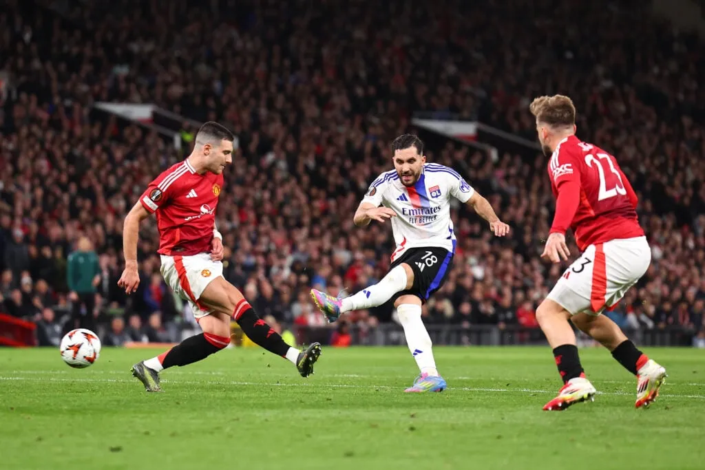 Manchester United v Olympique Lyonnais - UEFA Europa League 2024/25 Quarter Final Second Leg' title='Oubliez Florian Wirtz Man City a déjà décidé qui sera son remplaçant à Kevin De Bruyne