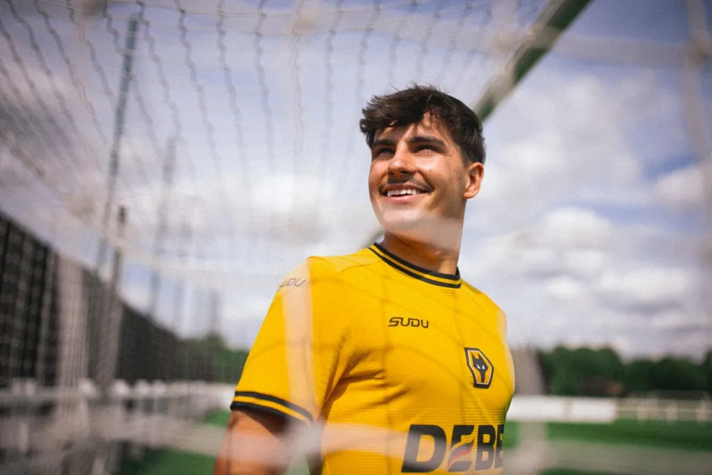 Rodrigo Gomes portréülés' title='Premier League átigazolások 24/25: Minden megerősített aláírás a nyári átigazolási időszakban