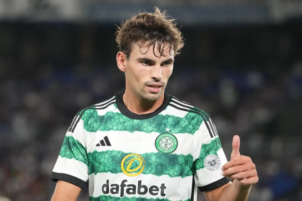 La postura del Celtic sobre Matt O'Riley se explica cuando Atalanta hace una segunda oferta y Southampton prepara una oferta récord