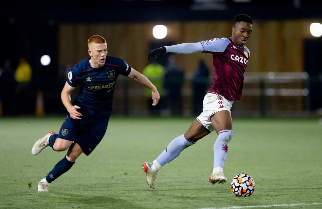 Aston Villa v Burnley: Premier League 2' title='Aston Villa berättade att de har en tonåring med 'otrolig potential' i Lamare Bogarde
