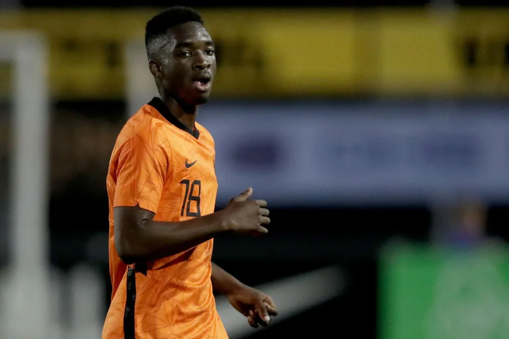 Aston Villa berättade att de har en tonåring med 'otrolig potential' i Lamare Bogarde