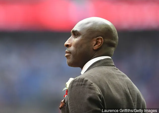 Sky Andrew revela un hecho sorprendente sobre el controvertido movimiento de Sol Campbell del Tottenham al Arsenal