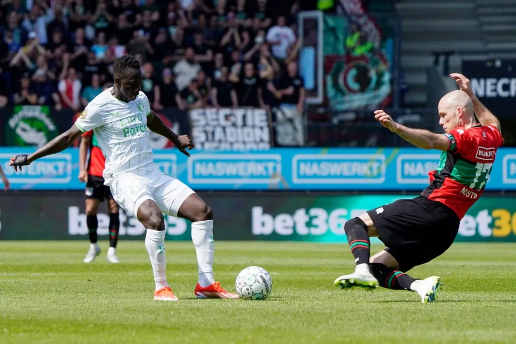 Brighton kommer överens om klubbrekordavtal med Premier League-konkurrenterna Newcastle för Yankuba Minteh