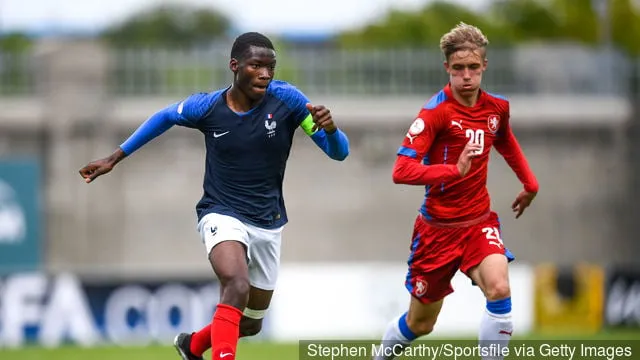 Agentti ehdottaa, että Lucien Agoume on hylännyt Arsenalin ja Manchester Cityn