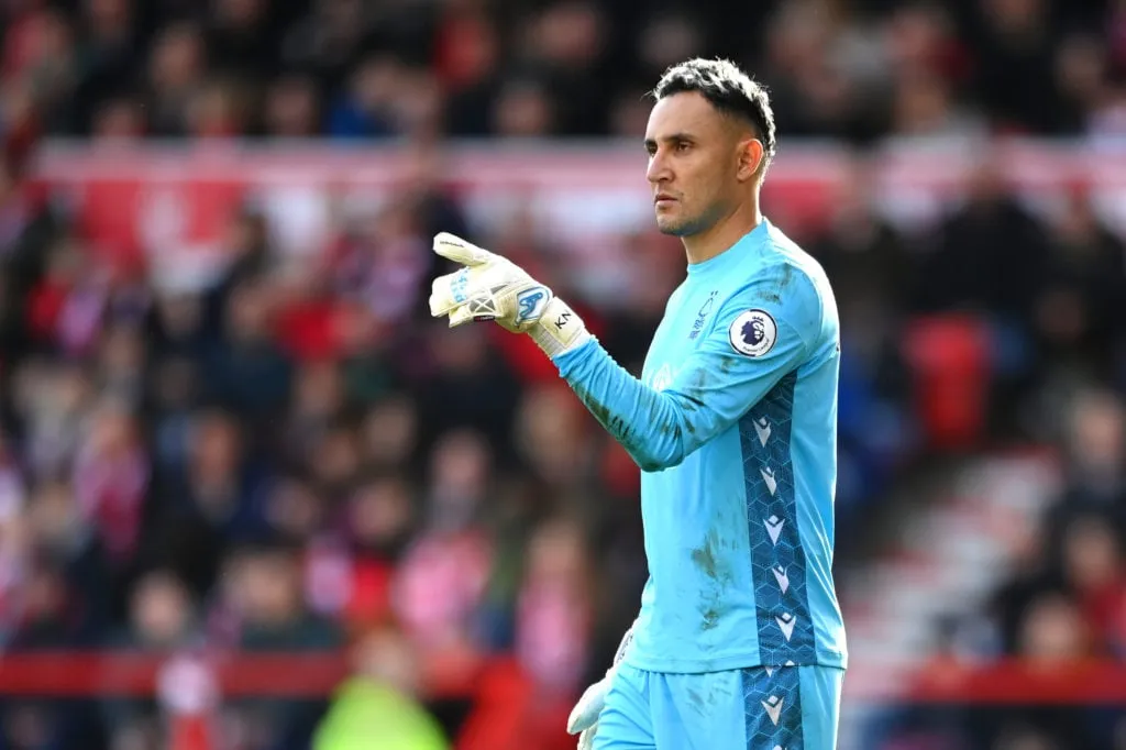 Keylor Navas erbjöd Nottingham Forest att lämna när tränaren öppnar dörren till sommarflytt